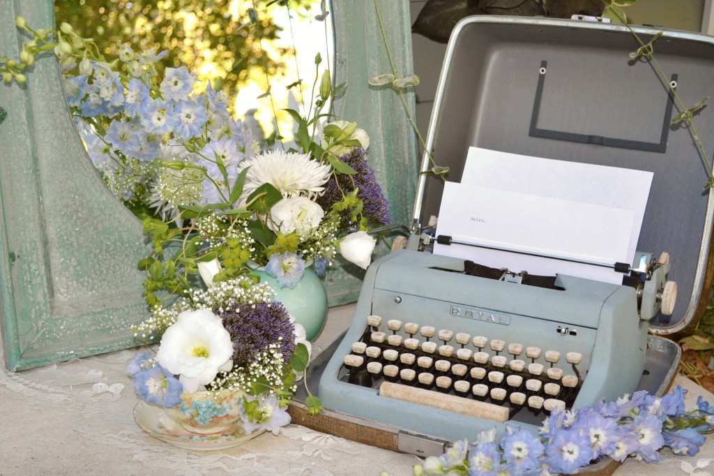 Aqua Vintage Typewriter