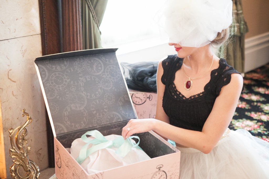 New Year's Wedding ideas | Ivory Tulle Hat | The Day's Design