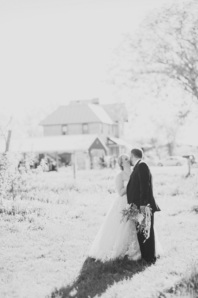 Spring Wedding | The Day's Design | Kelly Sweet Photography