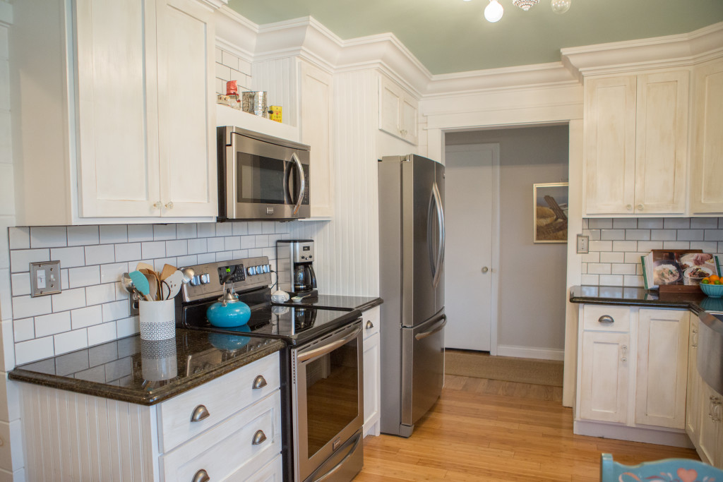 White Kitchen Remodel | The Day's Design | Hetler Photgraphy