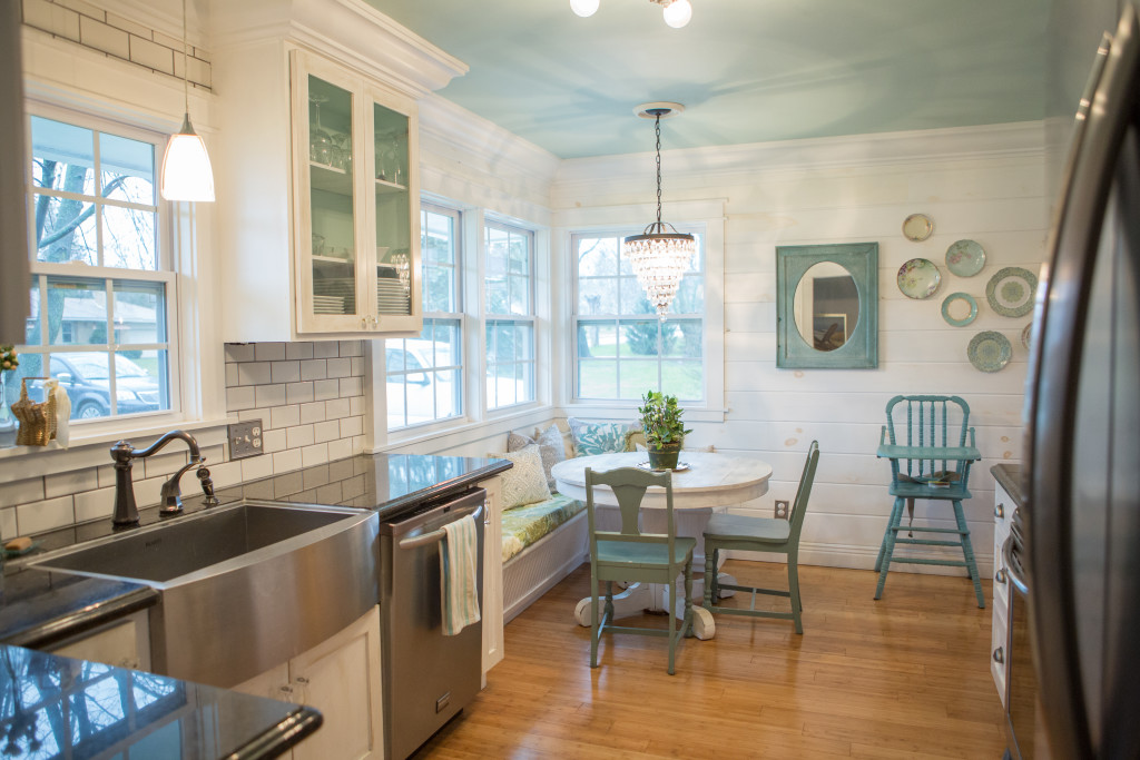 Breakfast Nook | The Day's Design | Hetler Photography