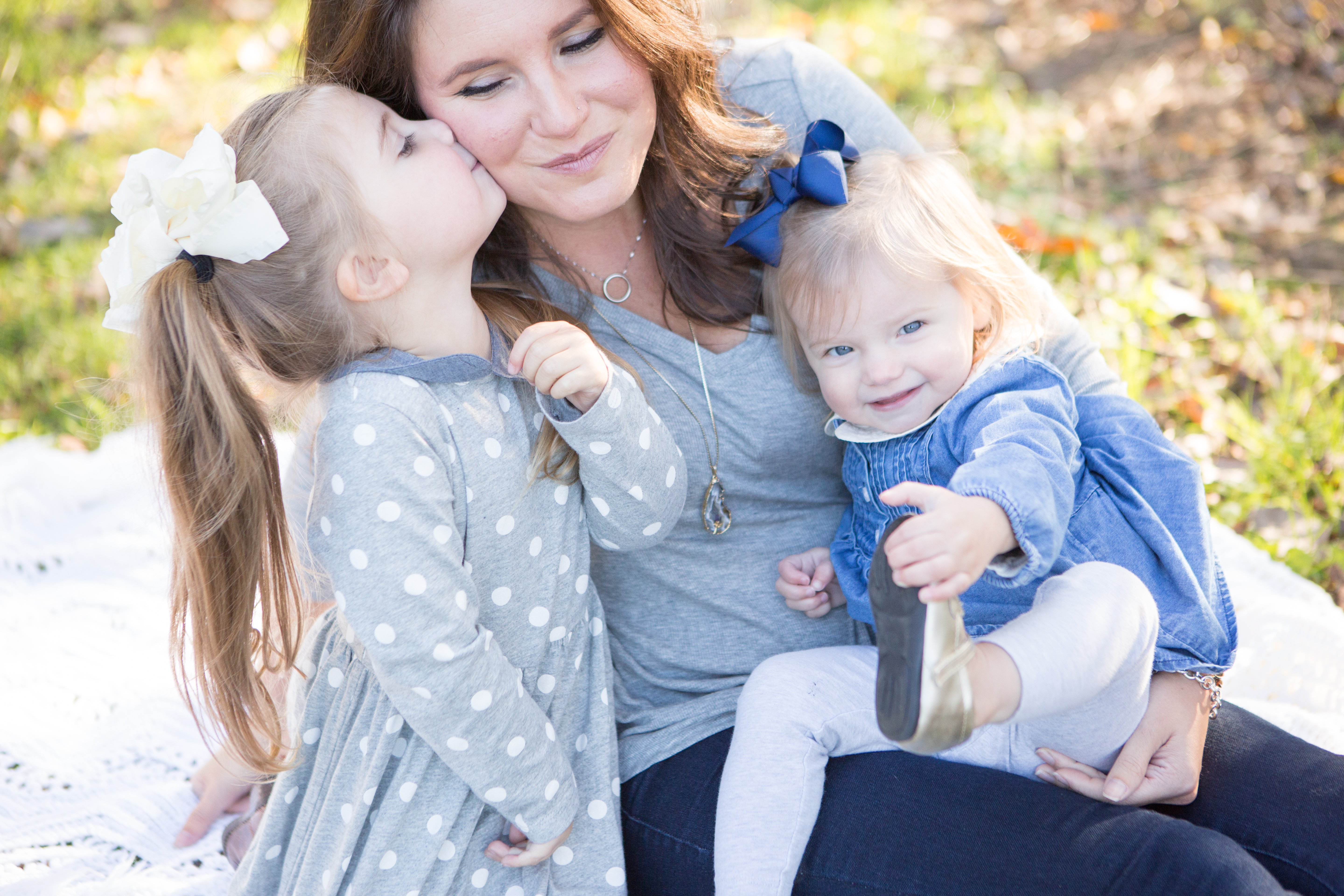 Family Photo Session | The Day's Design | Hetler Photography
