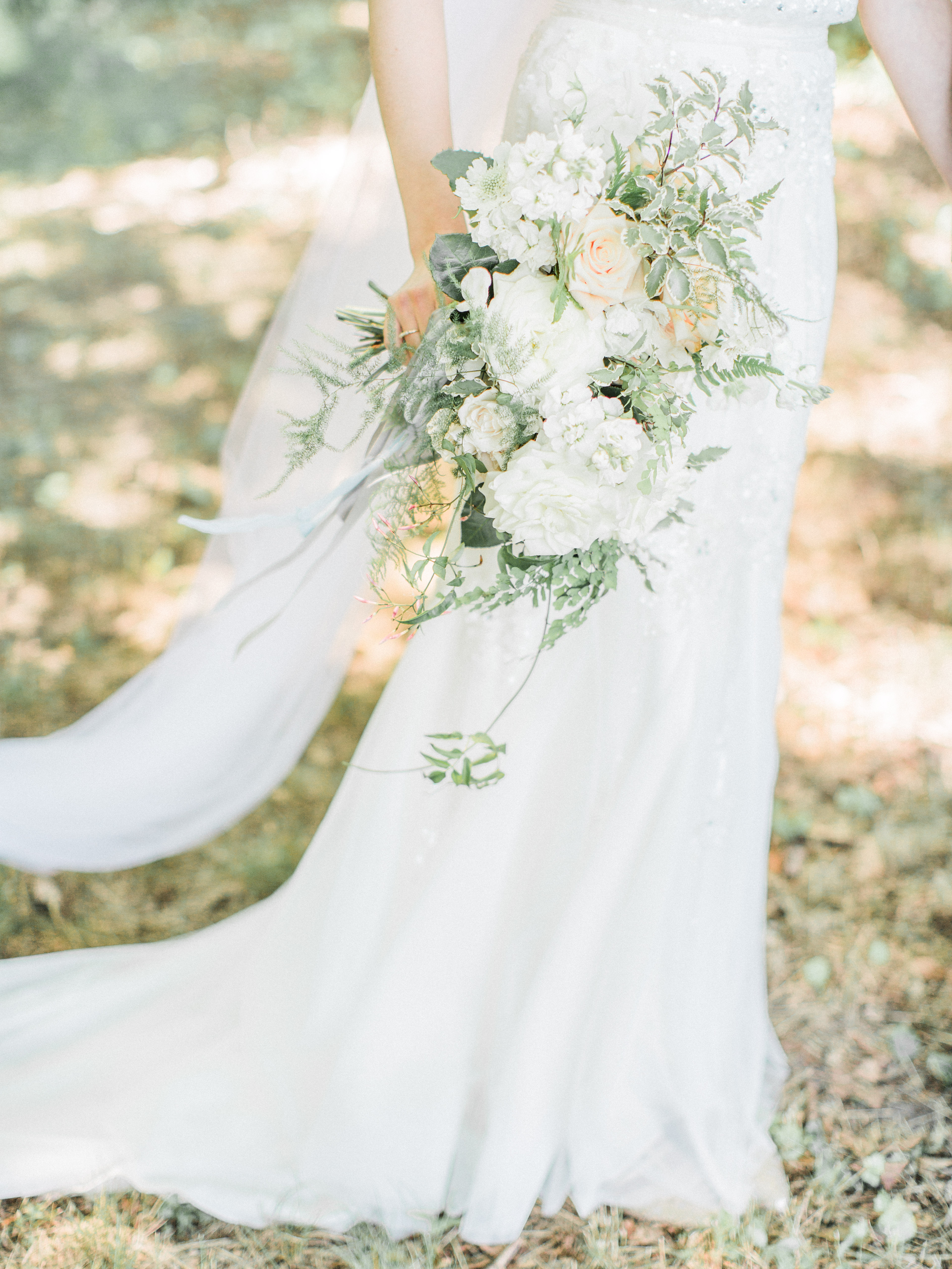 White Bridal Bouquet | The Day's Design | Samantha James Photography