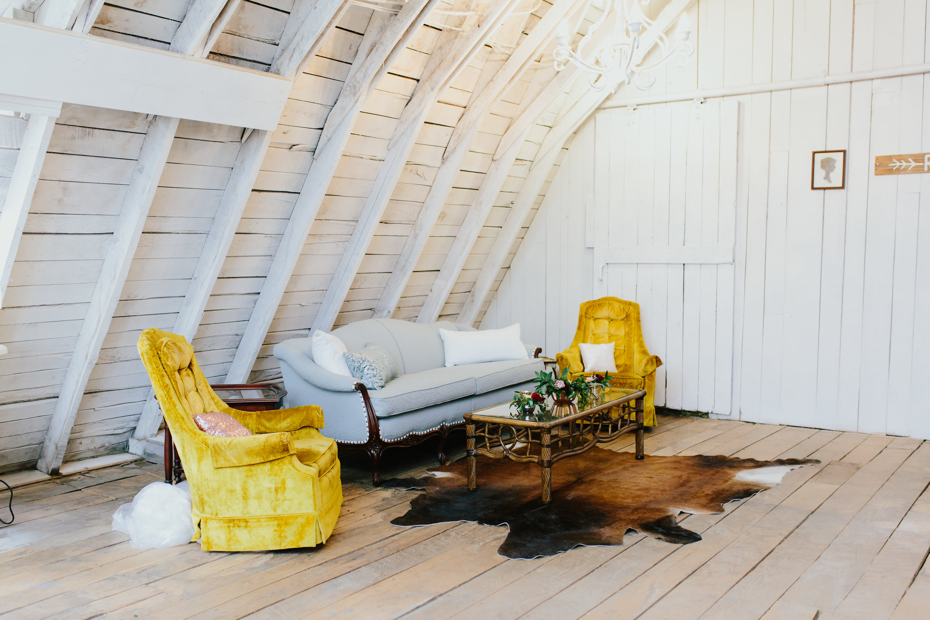 White Barn Wedding | The Day's Design | Katie Grace Photography