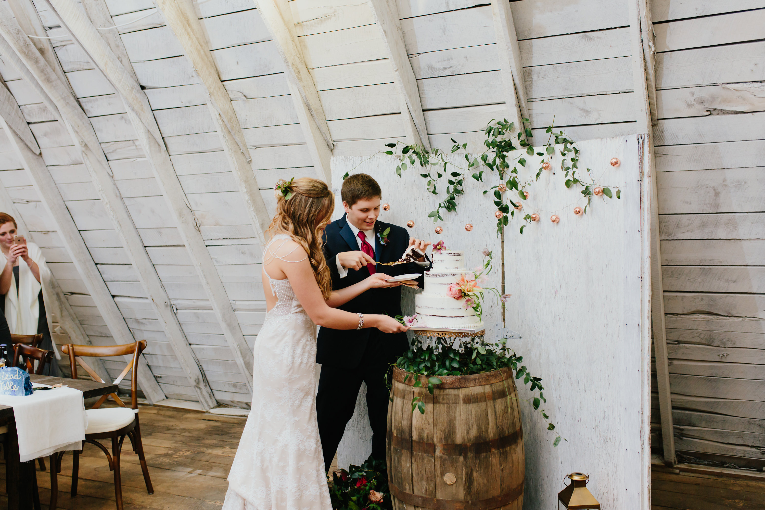Rustic Wedding Ideas | The Day's Design | Katie Grace Photography