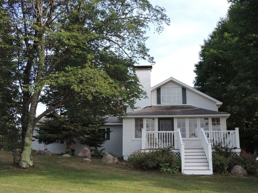 White Farm House | TownLine Journal