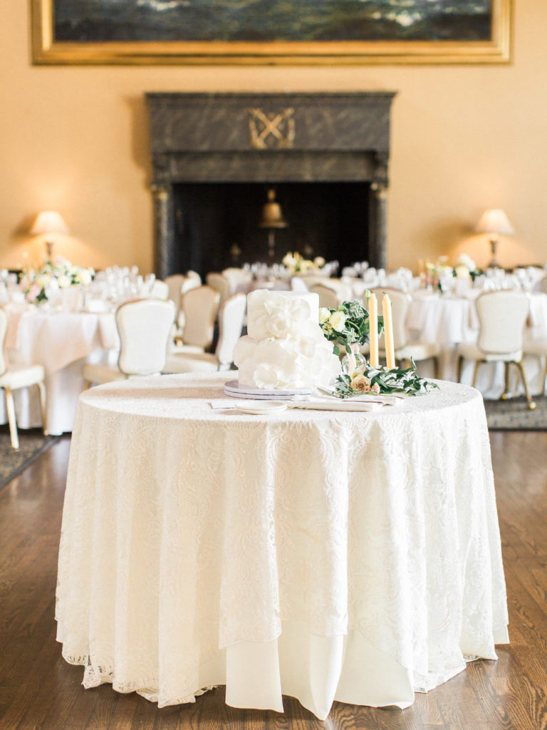 Blush Wedding Flowers | The Day's Deisgn | Samantha James Photography