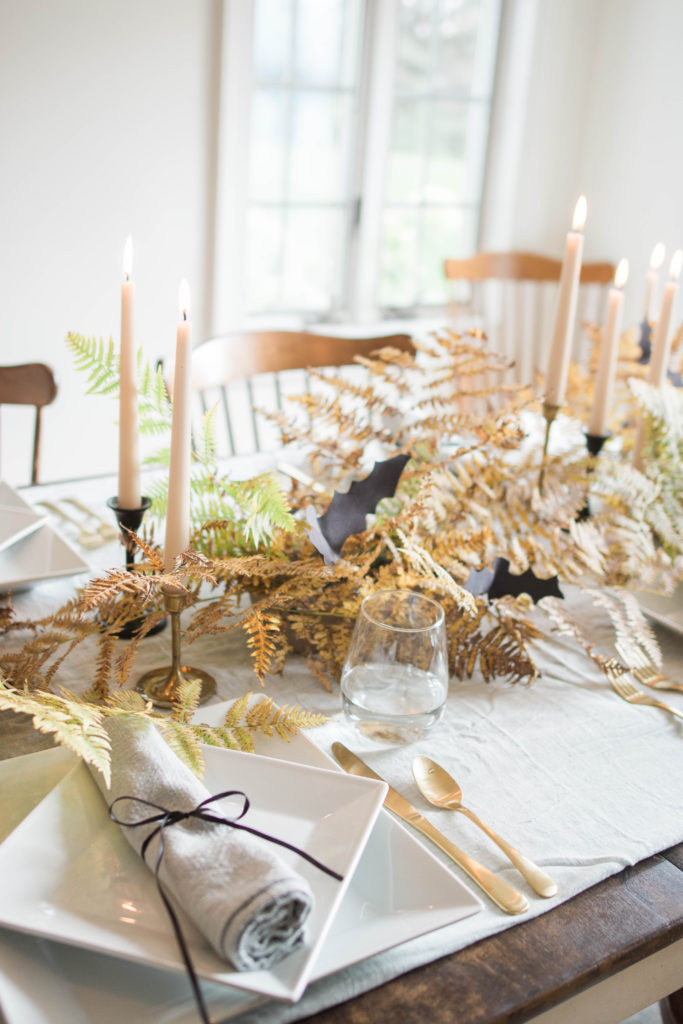 Easy Hallooween Centerpiece with Bats