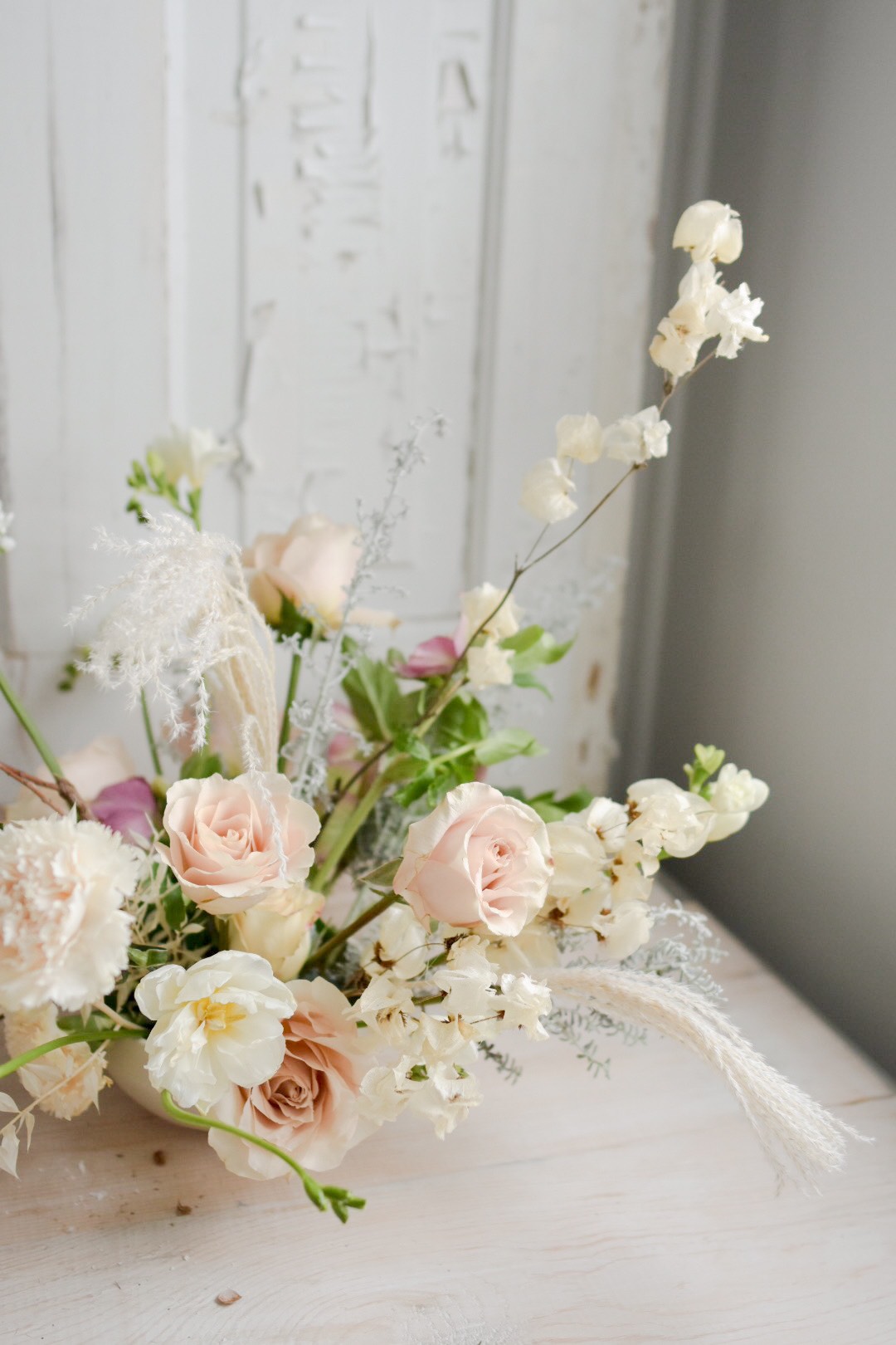 blush-winter-flower-centerpiece